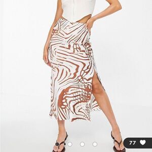 River Island wavy print bias‎ midi skirt with split detail in cream brown size 2